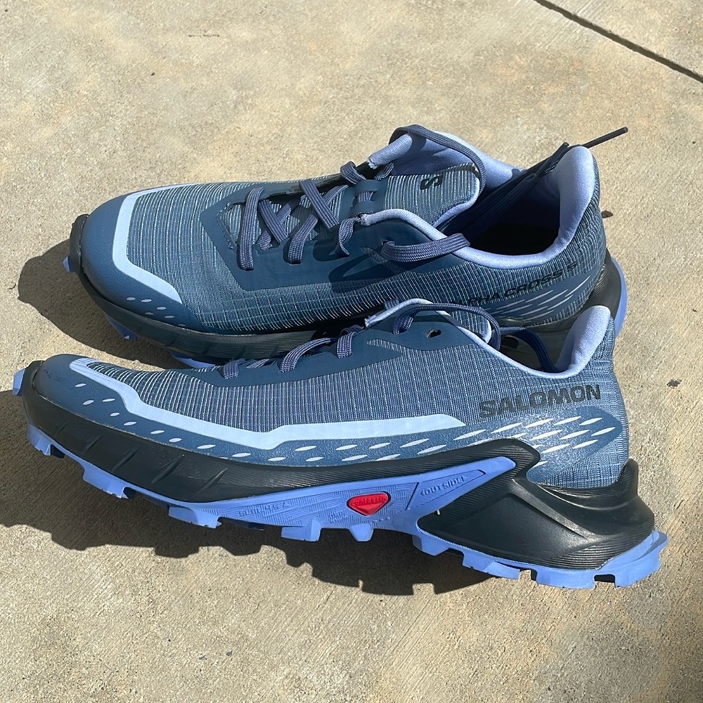 Women’s Salomon Alphacross 5